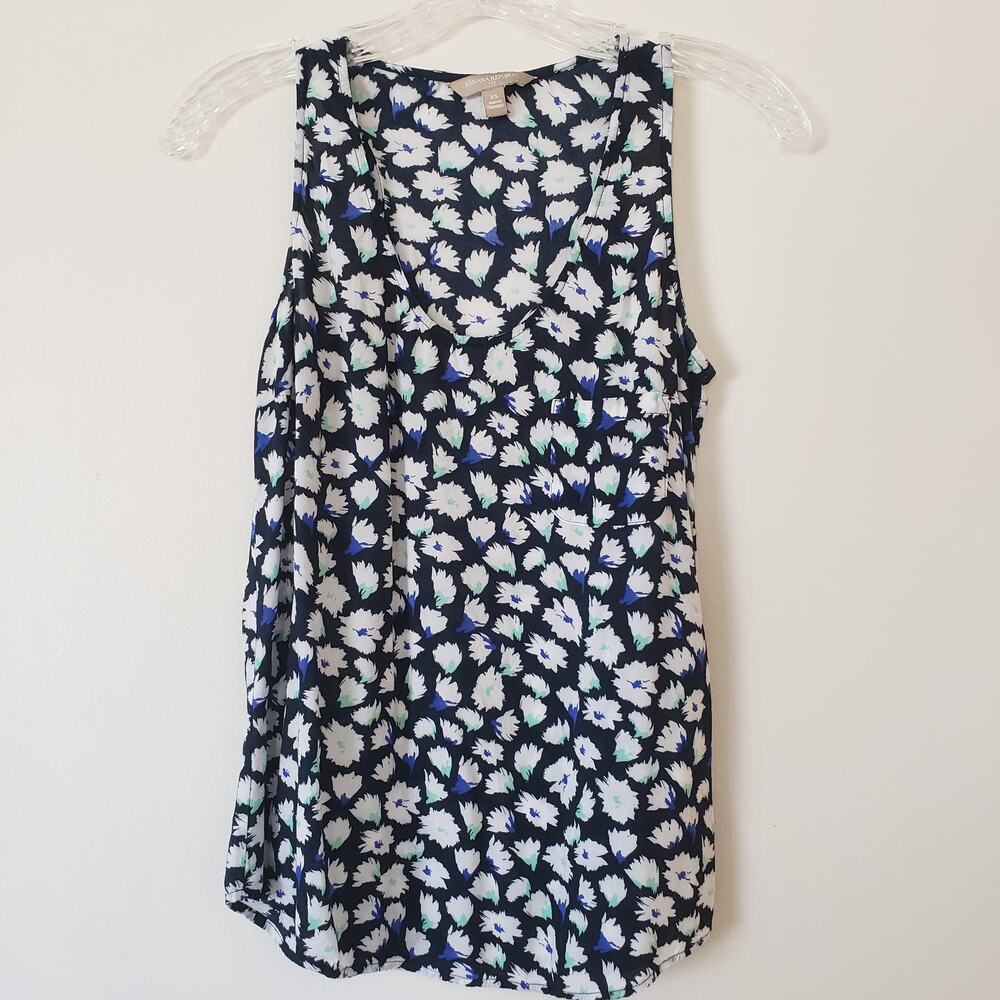 Banana Republic Viscose Sleeveless Blouse Blue White Floral Size XS